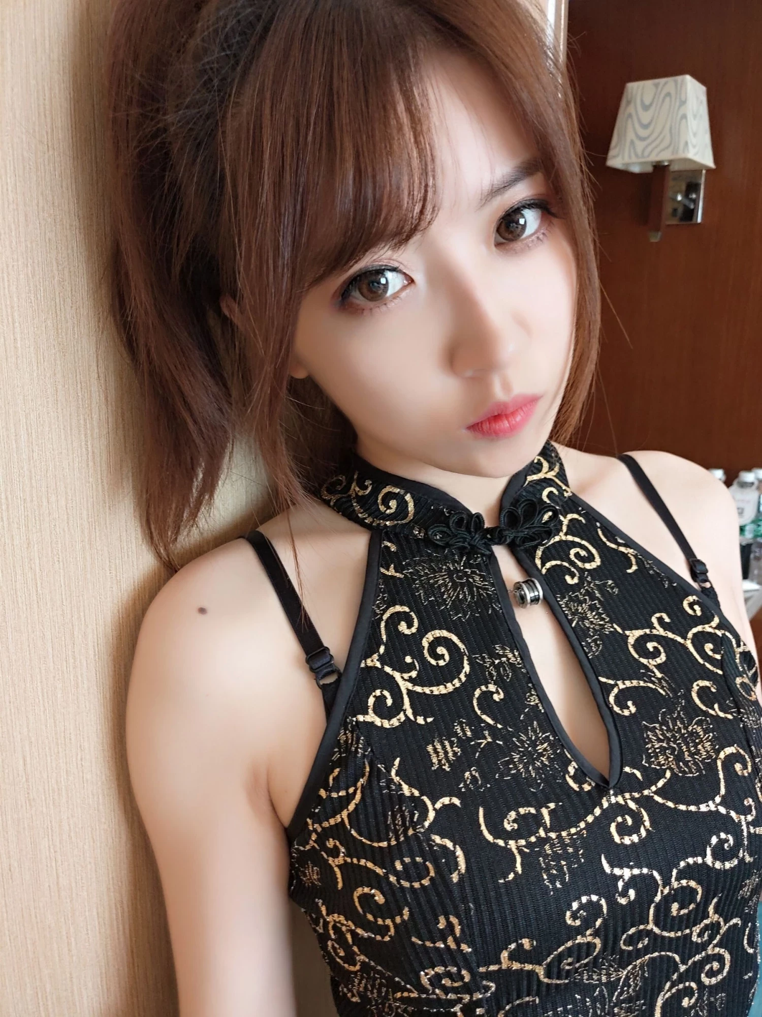 斗鱼主播小女巫露娜 – 黑丝旗袍(22)