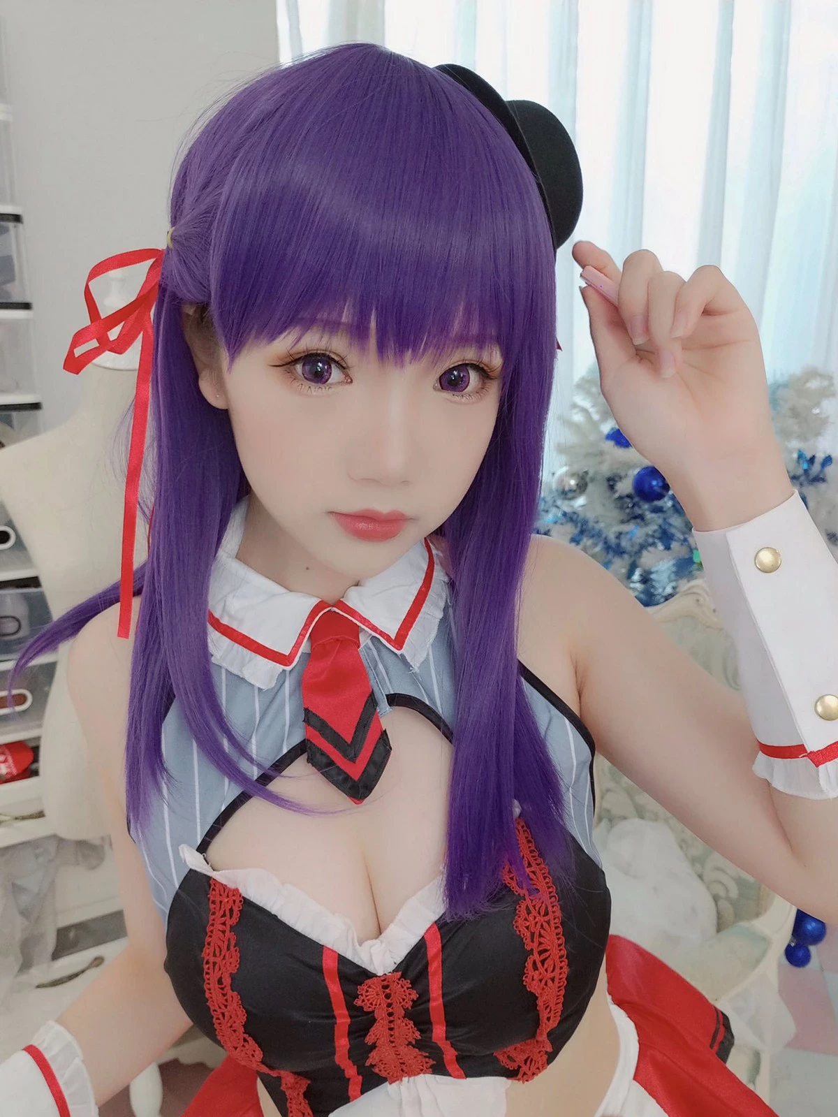 斗鱼主播小女巫露娜条纹提花白衬衣主题半撩露白嫩美腿迷人诱惑写真39P(4)